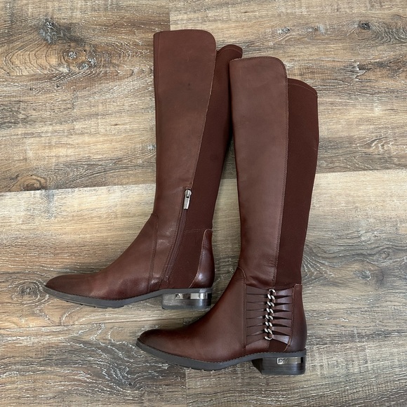 Vince Camuto Prolanda Chain Detail Block Heel Knee High Boots RED MAHOGANY Size7 - Picture 2 of 11